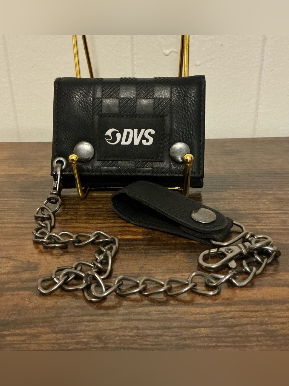 Rare HTF Faux Vintage DVS Leather Skate Chain Men’s Snap Wallet